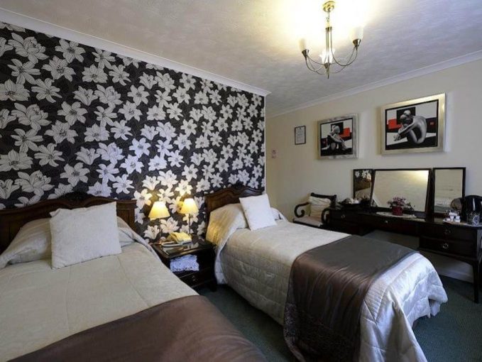 Twin Bedded Room at The Meryan House Hotel.