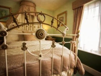 Double bedroom at The Meryan House Hotel